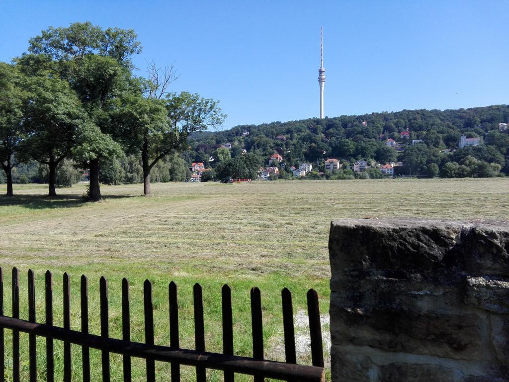 Hotel Alttolkewitzer Hof Dresda Exterior foto