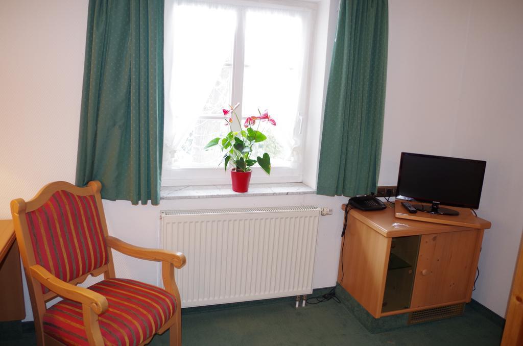 Hotel Alttolkewitzer Hof Dresda Exterior foto