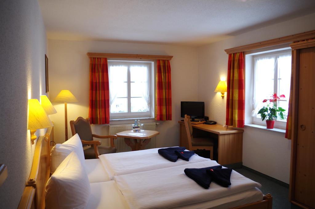 Hotel Alttolkewitzer Hof Dresda Exterior foto