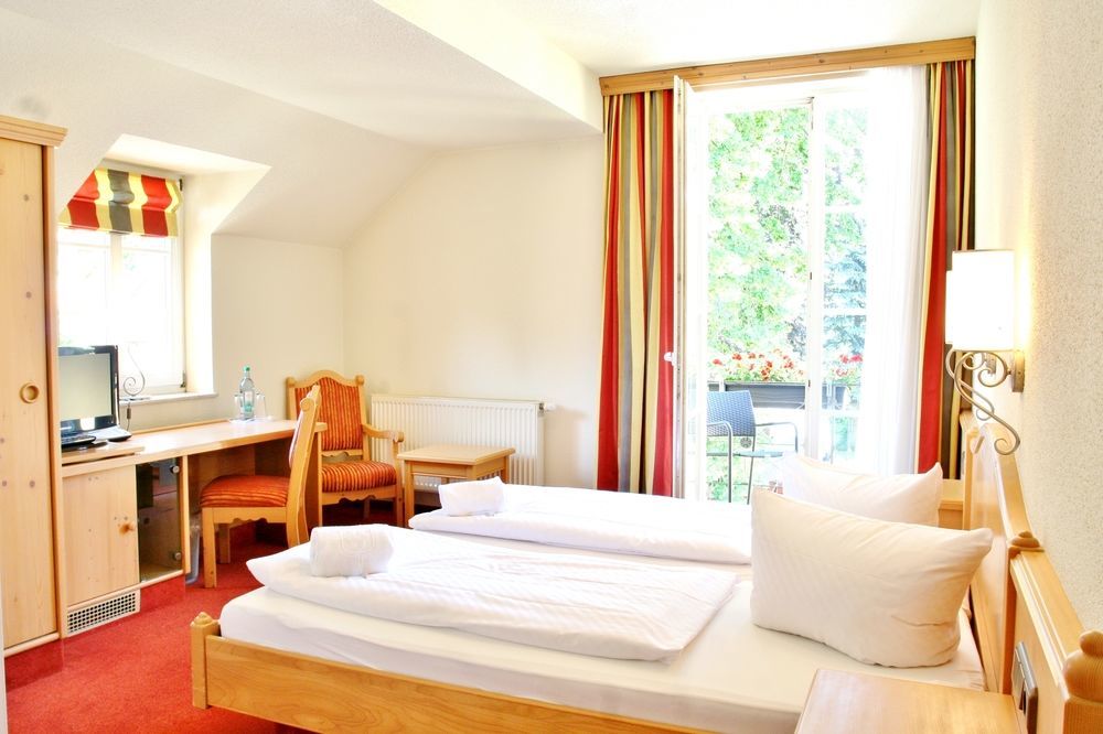 Hotel Alttolkewitzer Hof Dresda Exterior foto