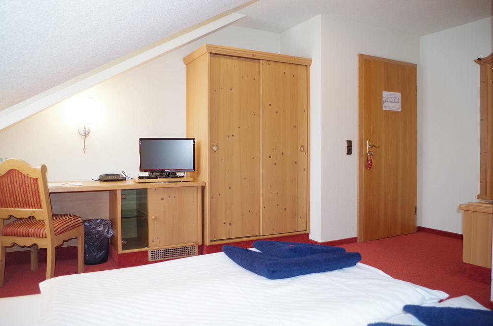 Hotel Alttolkewitzer Hof Dresda Exterior foto